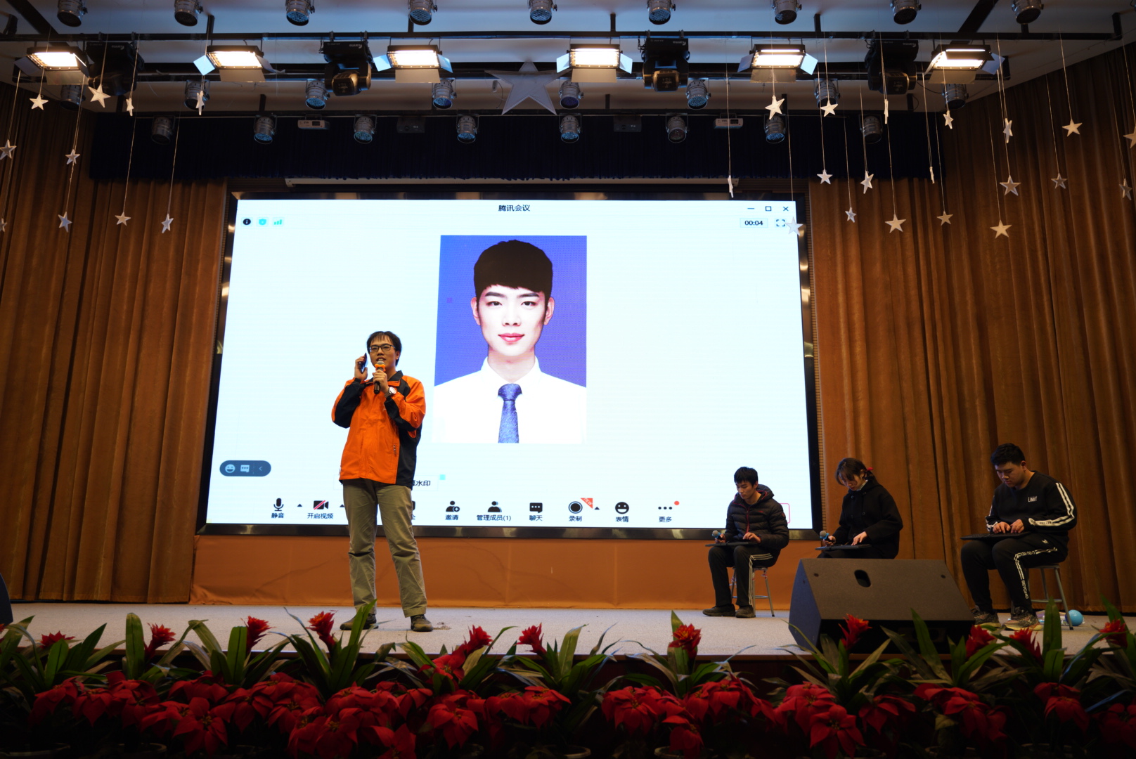 5-Intel组与项目经理开会.png